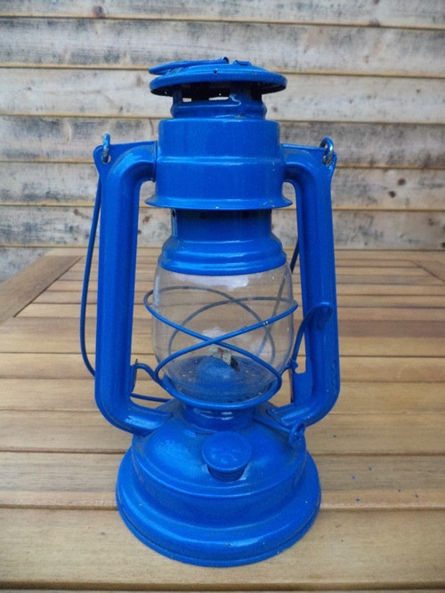 Modrá petrolejová lampa — foto 1