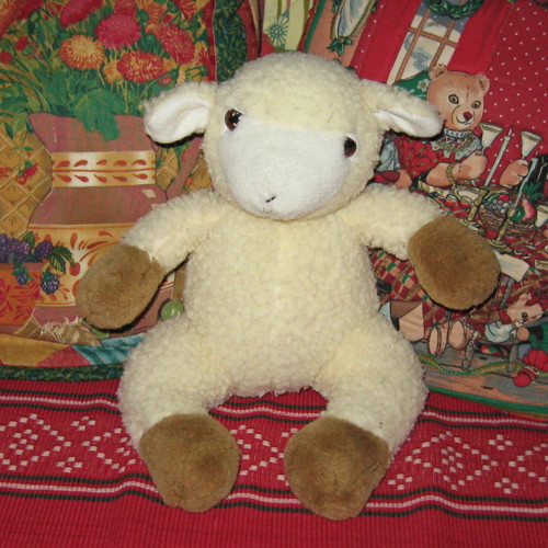 Plyšová malá ovečka