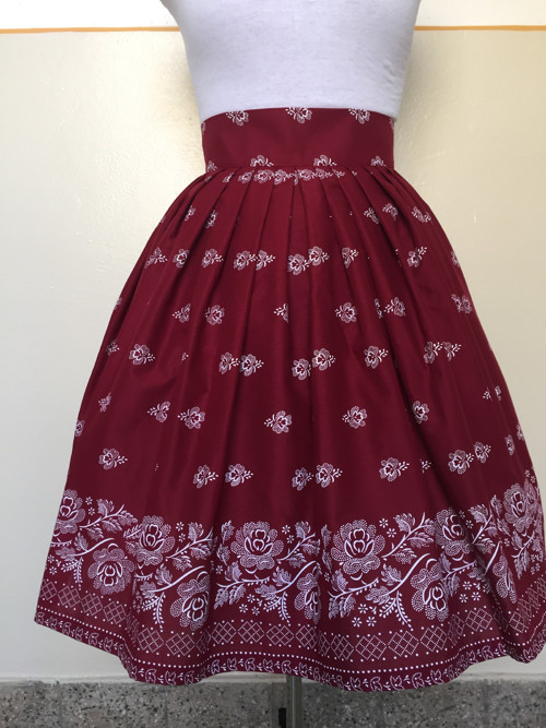 Sukňa- bordúra bordo — foto 1