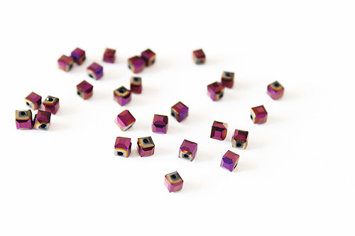 25ks - Skleněná broušená krychle - 3 mm — foto 1