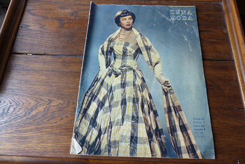 Časopis Žena a móda, číslo 1/1957