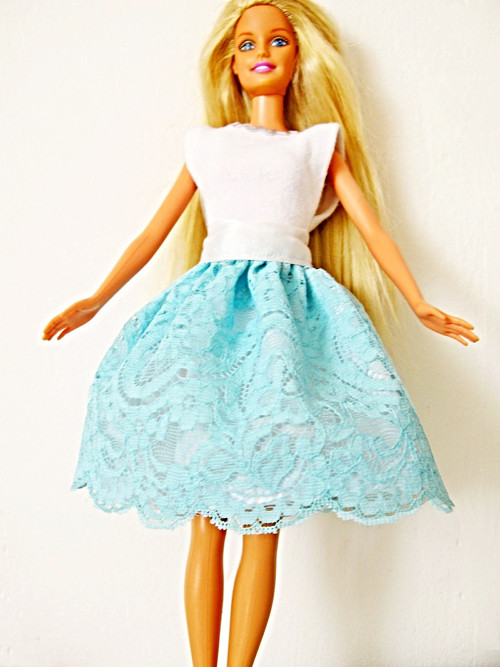 Sukně pro Barbie - krajková — foto 1