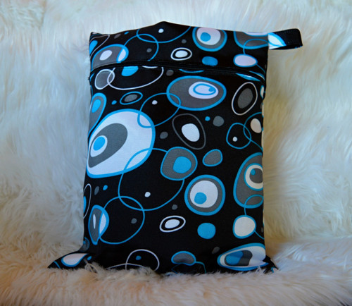 Nepromokavý pytlík modročerný 35x27cm — foto 1