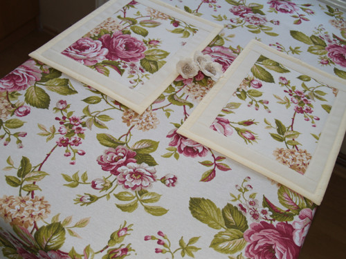 Ubrus 100x100 - Roses garden — foto 1