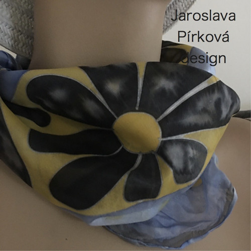 Černá jen — foto 1