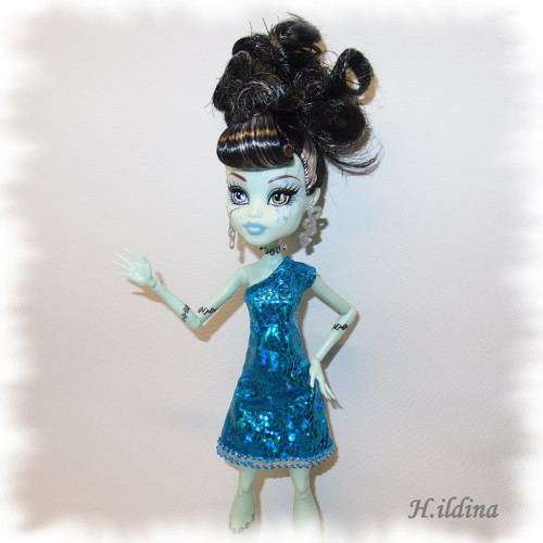 Šatičky STELLA pro panenky MONSTER HIGH — foto 1