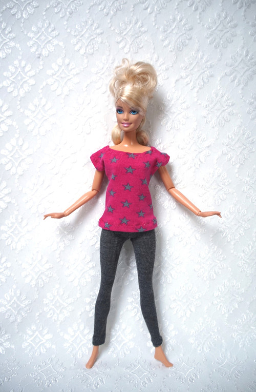 Komplet pro Barbie — foto 1