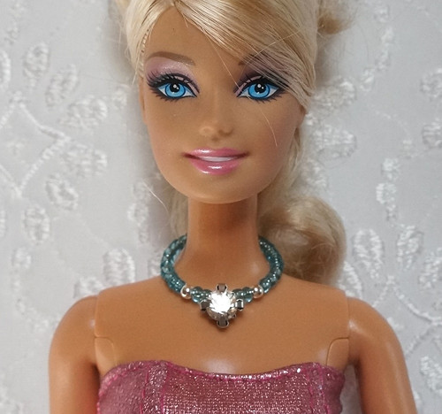 Šperk pro Barbie s kamínkem — foto 1