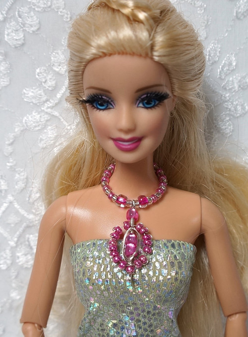 Šperk pro Barbie - drátovaný přívěsek — foto 1