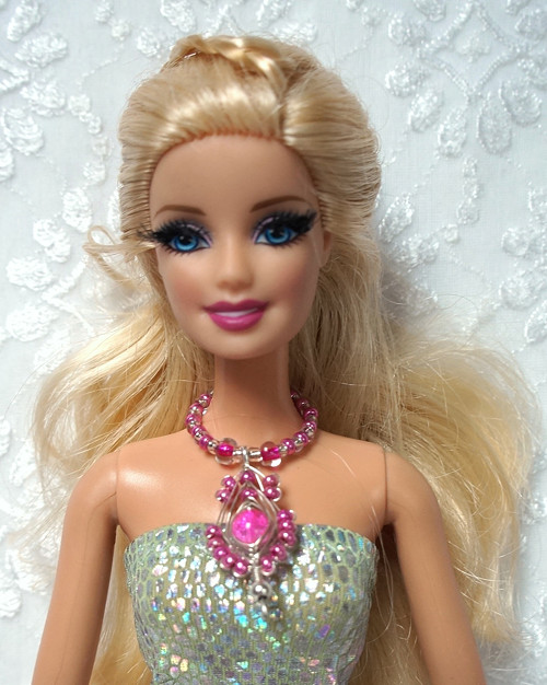 Šperk pro Barbie - drátovaný přívěsek — foto 1