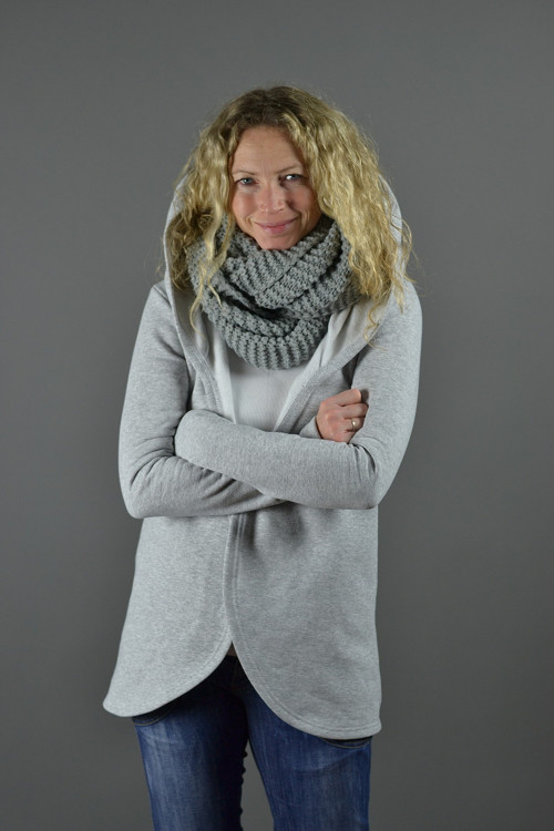 Šedá mikina — foto 1