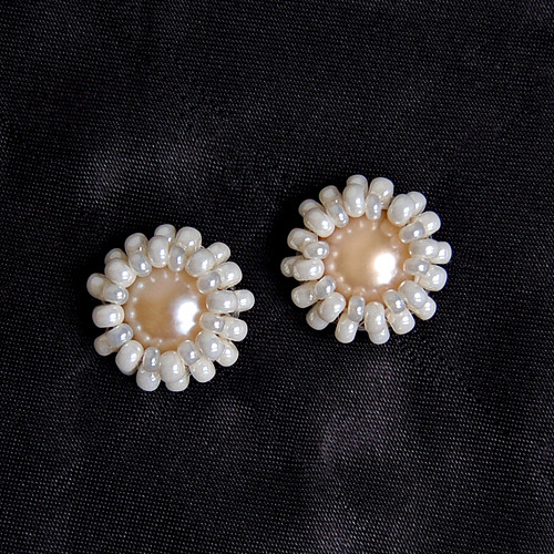Camilla - puzetky 16mm