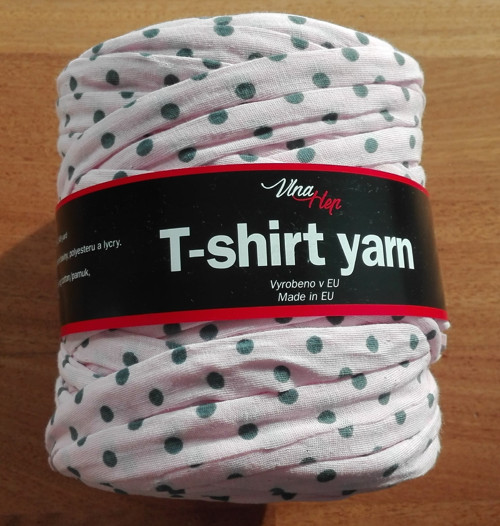 T-shirt potištěné špagáty růžové s puntíky
