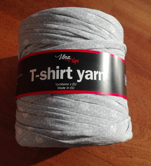 T-shirt potištěné šedé bílé puntíky a kytičky