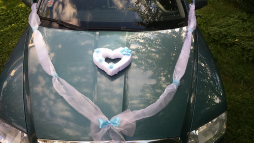 Šerpa na svatební auto
