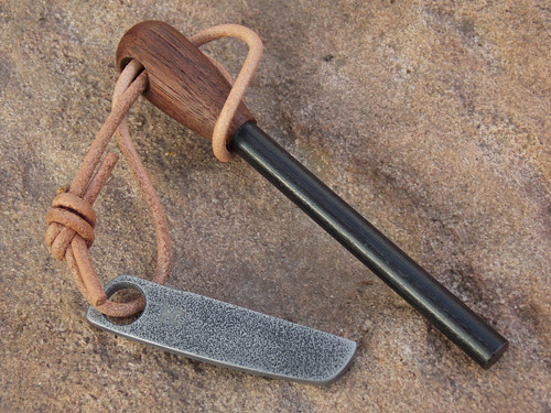 Křesadlo / Firesteel — foto 1