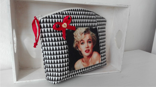 Kapsička s Marilyn — foto 1