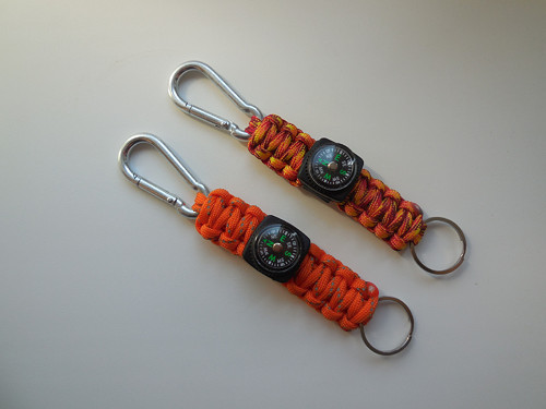 Paracord klíčenka s kompasem — foto 1