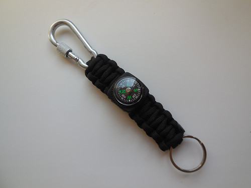 Paracord klíčenka s kompasem — foto 1