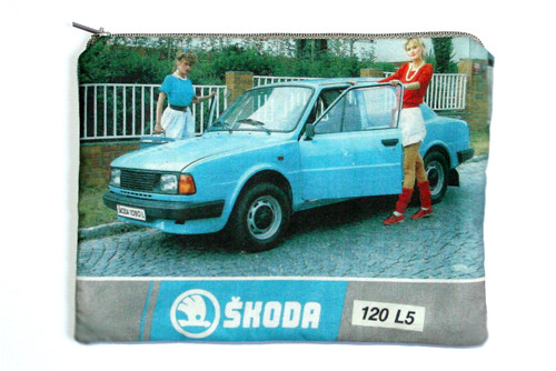Retro vůz a retro krásky (zip kapsička MEDIUM) — foto 1
