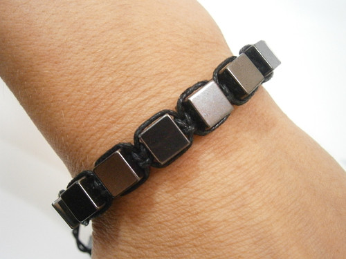 Hematitový náramek (macramé) - unisex — foto 1