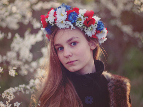 Barevný květinkový věneček folklor — foto 1