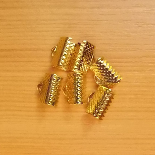 Koncovka na kůži - zlatá - 10x8 mm - 6 kusů