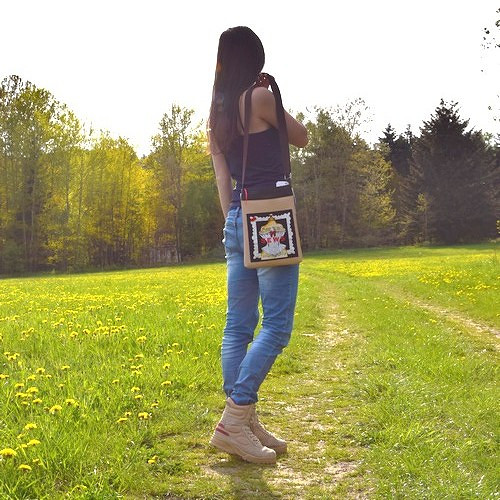 Dámská crossbody taška s torzem