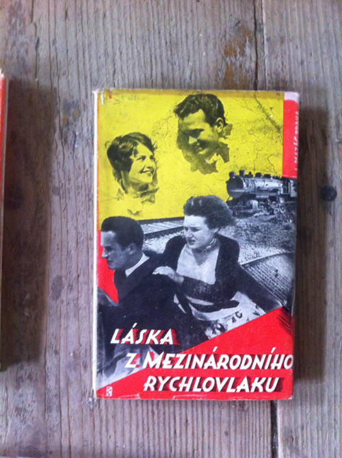 Brakové retro LÁSKA Z RYCHLOVLAKU