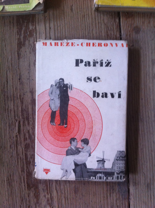 Brakové retro PAŘÍŽ SE BAVÍ — foto 1