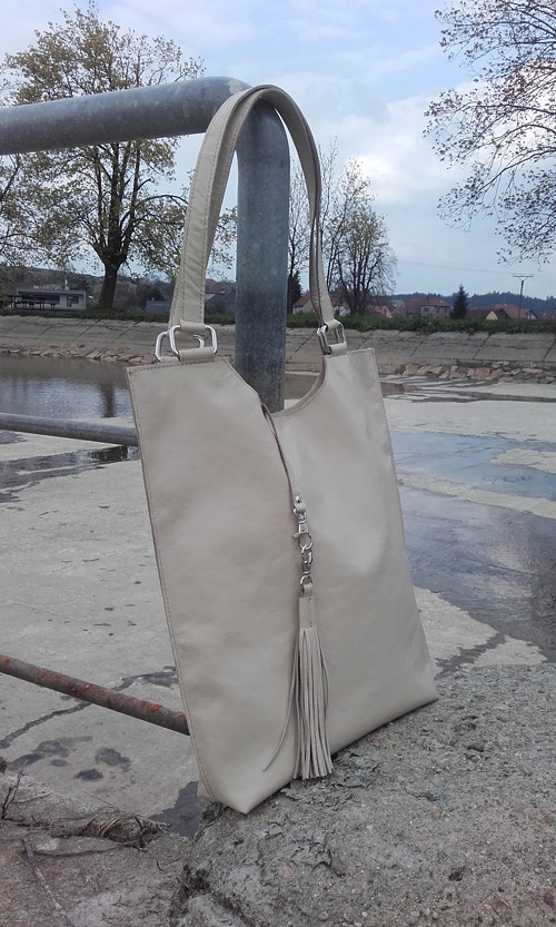 Velká kožená kabelka "beigechiaro" — foto 1