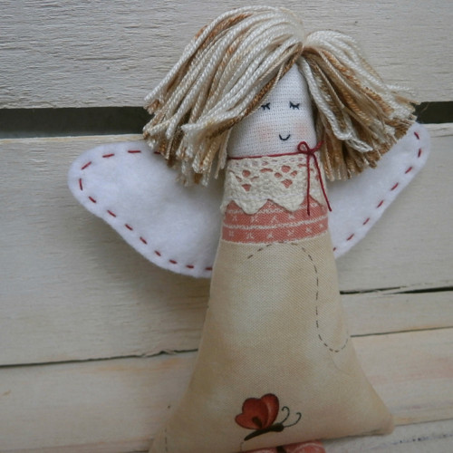 Andělína zasněná — foto 1