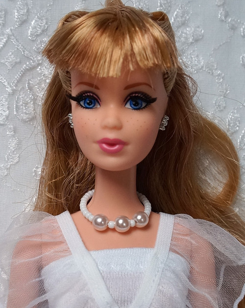 Šperk pro Barbie s perličkami — foto 1