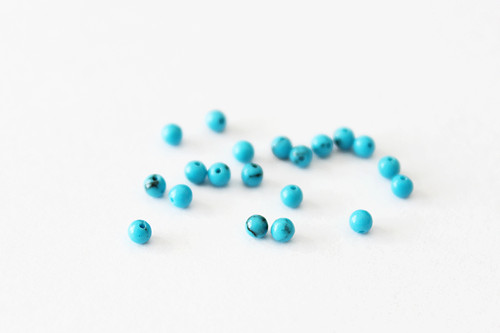 60ks - Tyrkys mini korálky 2mm — foto 1
