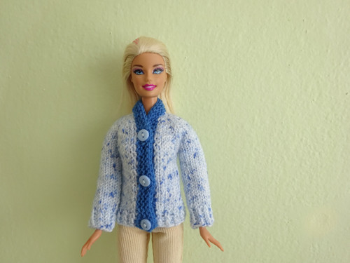 Svetr pro Barbie — foto 1