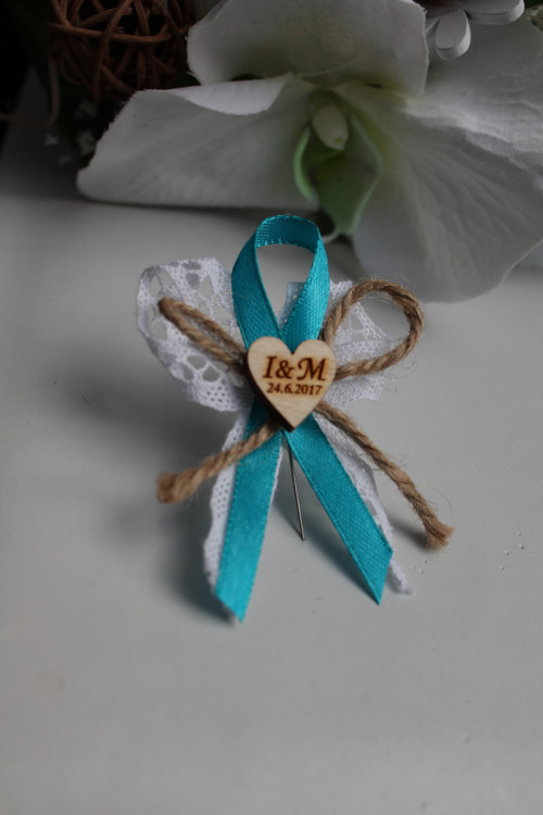 Vývazek - stuha a monogramy na přání — foto 1