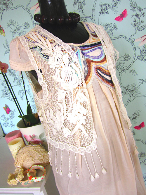 Vestička boho krajková — foto 1