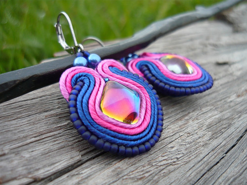Soutache náušnice Magic Blue Fuchsia — foto 1