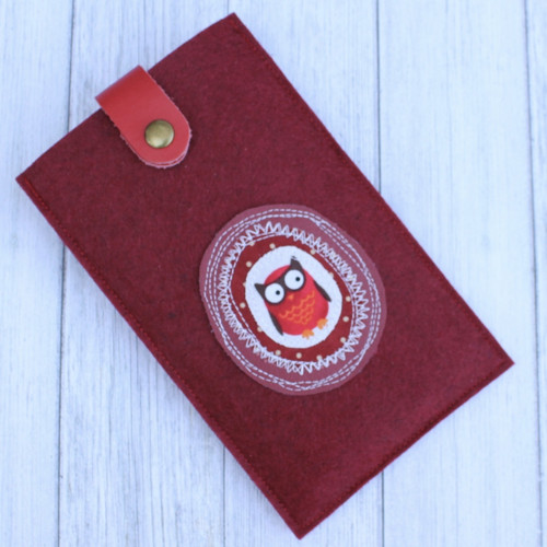 Obal na mobil "Red, dots and owl" — foto 1