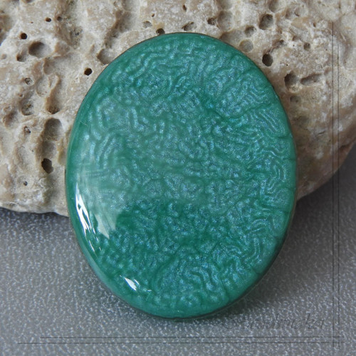Akrylový kabošon, velký, 3x2,5 cm