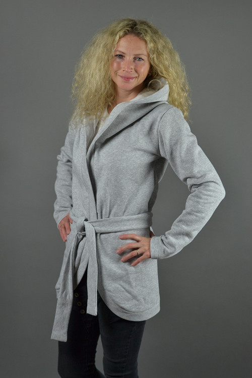 Šedá mikina — foto 1
