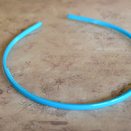 Plastová čelenka (0,4 cm) TYRKYSOVÁ