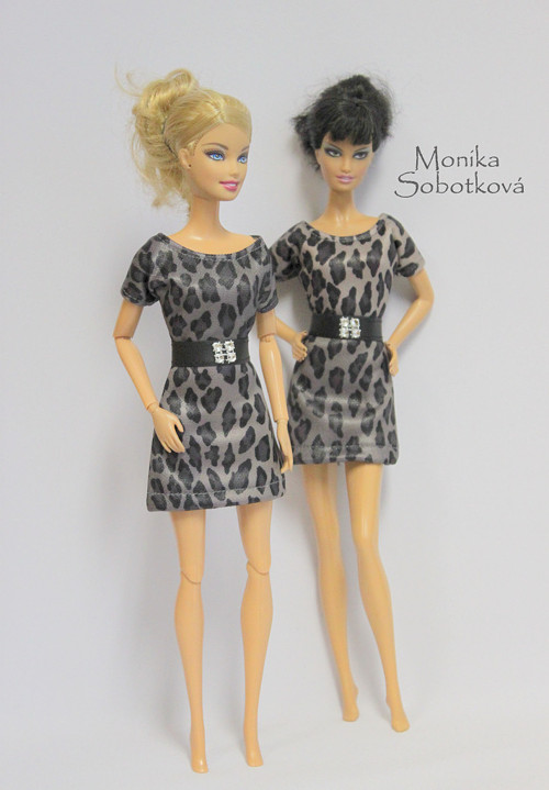 Šaty s páskem pro barbie — foto 1