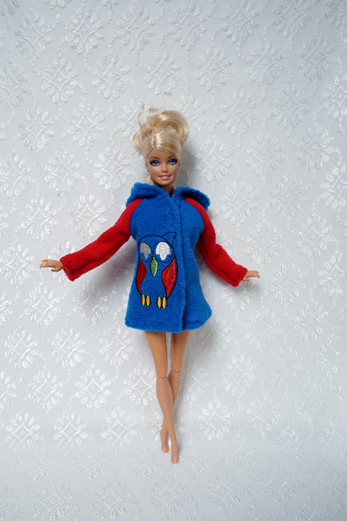 Kabátek s kapuckou pro Barbie — foto 1