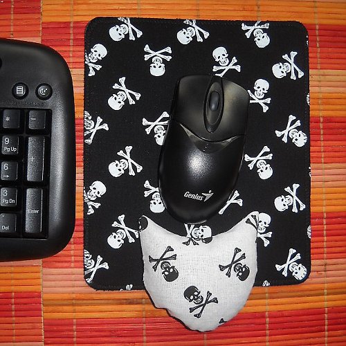 Zdravotní souprava k PC - pirátská — foto 1