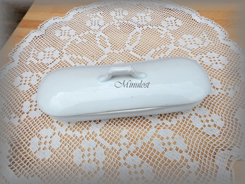 Porcelánová dózička — foto 1