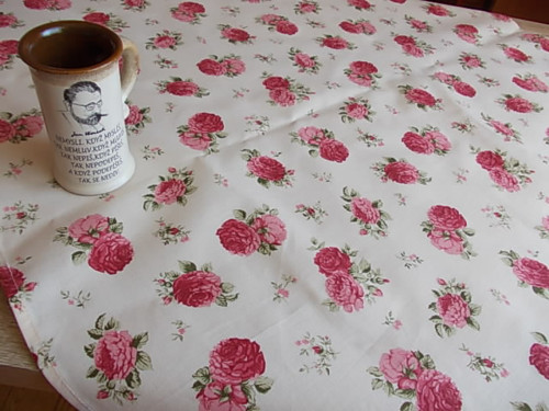 Ubrus 70 x 70 cm — foto 1
