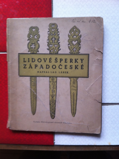 Ladislav Lábek - LIDOVÉ ŠPERKY ZÁPADOČESKÉ