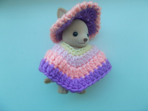 Sylvanian - pončo a klobouček — foto 1