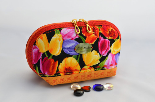 Toaletní taštička - TULIPÁNY — foto 1